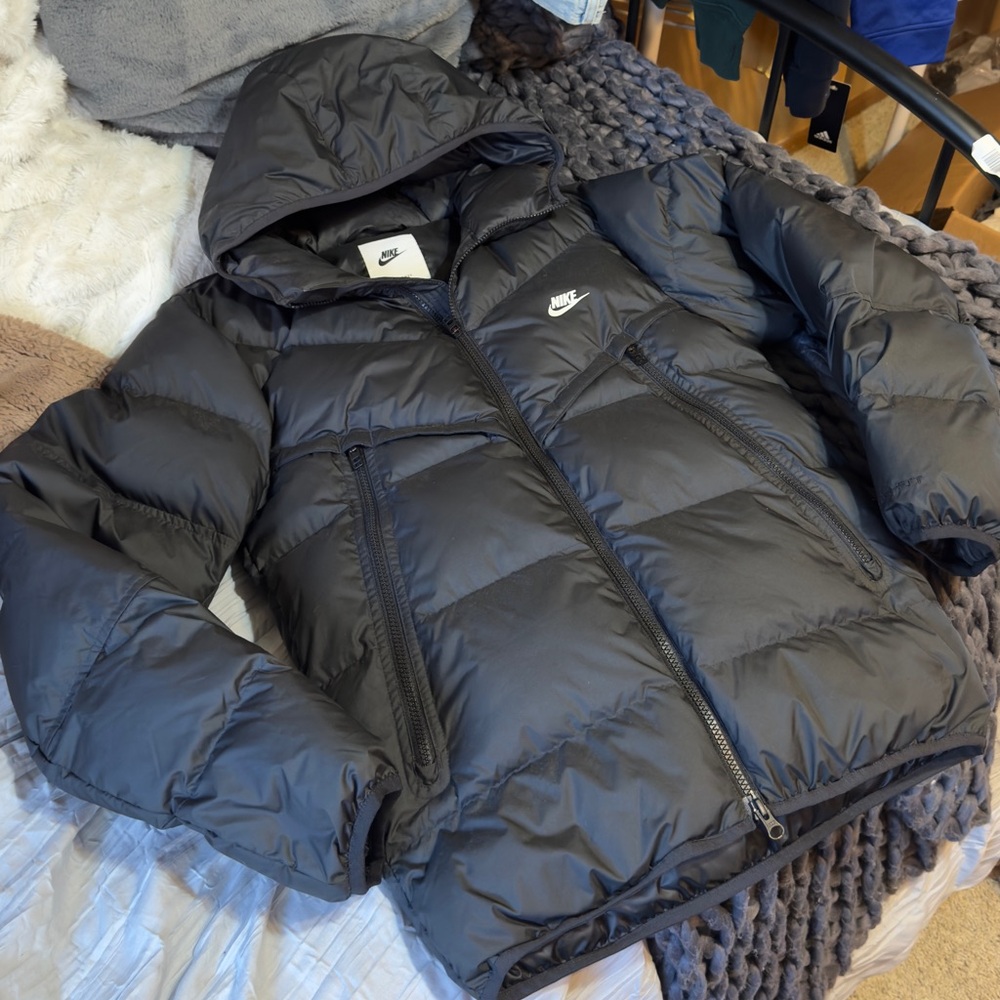 Nike storm-fit puffer jacket black
